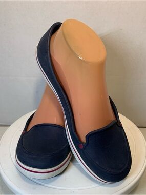 Crocs Loafer Sailor Navy Slip on Size 7 Woman Shoes.          3746